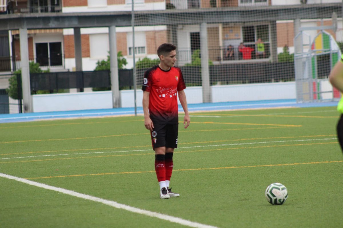 EmilioJJimenezP's tweet photo. Hoy en Andalucía Centro Deportes:
🎙️Susma Muñoz, técnico del @CVentippo
⚽Carlos Osuna (@DEgabrense)
➡️Miguel Rodas, entrenador del @BadolatosaCFS17
📡Lay del sub 23 del @EcijaFutsal
👟#SERRunner
📻98.3 FM
⏰15:20 h.
💻📱https://t.co/vWWsXzelhi https://t.co/k63DMPGnNm