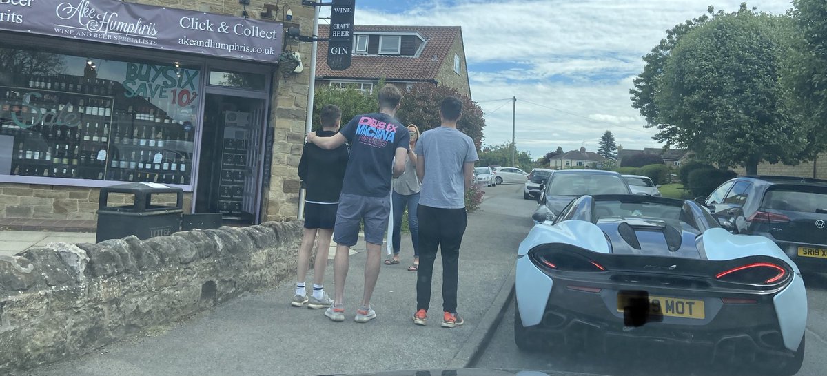 1wards's tweet image. Thanks Paddy for making my lads’ day