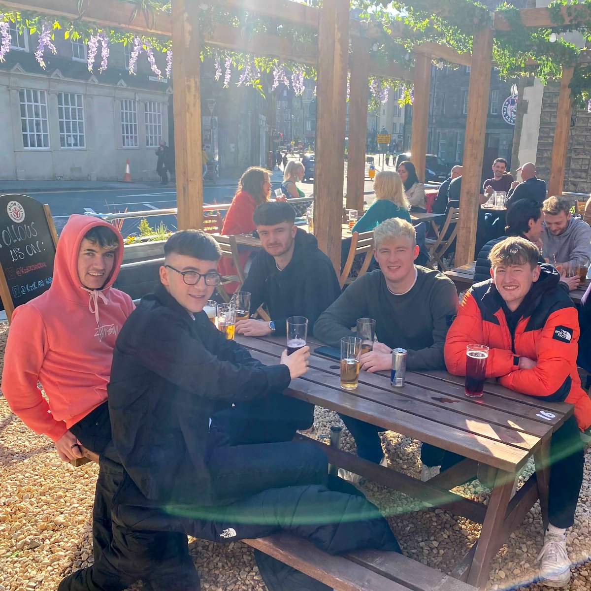 Kickasshostels's tweet photo. Does Dark Fruits remind you of the sweet taste of summer? ☀️

Enjoy a delicious pint of it in our leafy beer garden this weekend. 

Grab yer pals and book a slot today: https://t.co/LAxgIG6Qfo https://t.co/AdkRObIfNL
