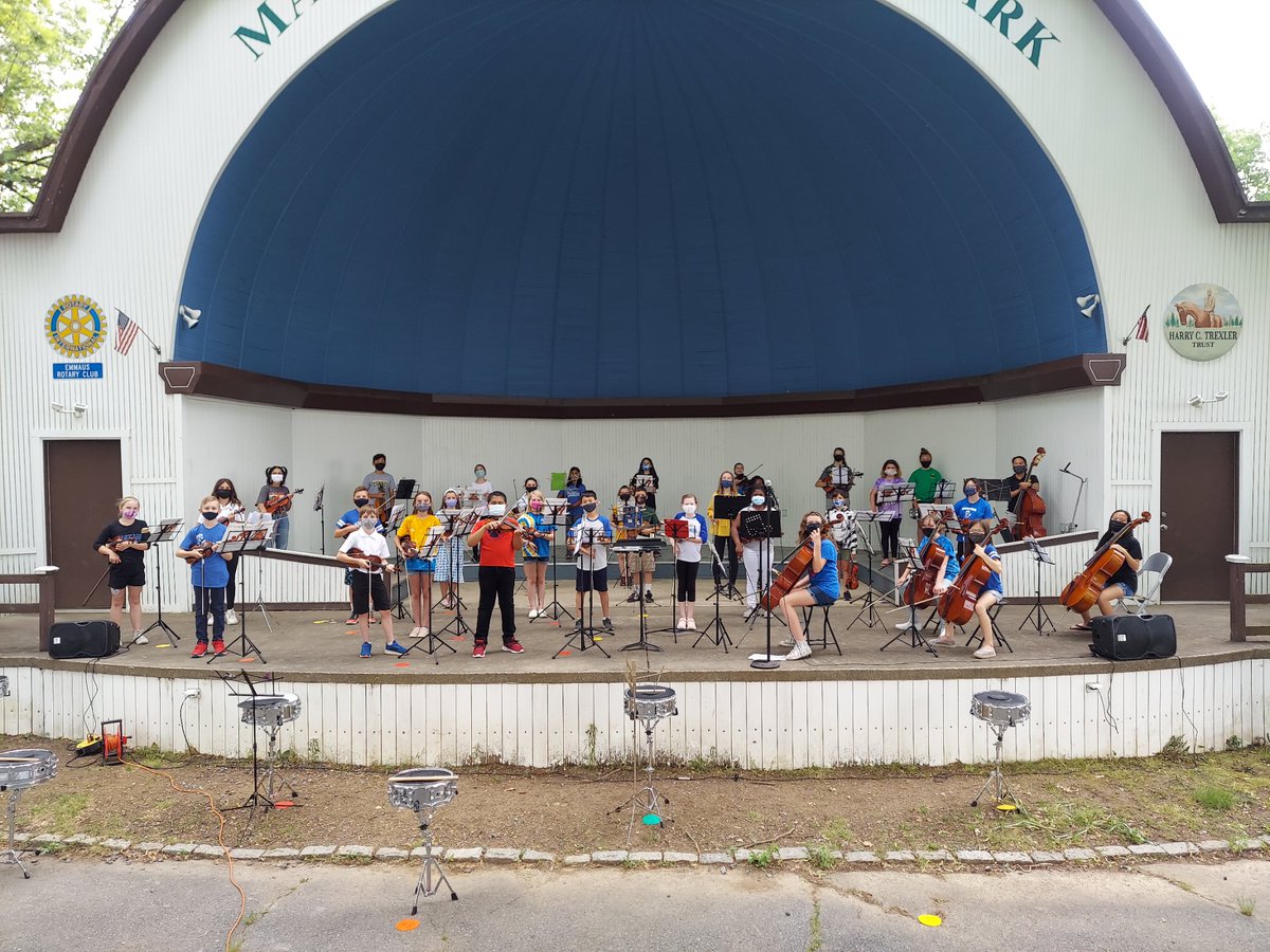 elemstrings's tweet photo. A day early due to weather, but the kids were so ready to preform for their first live audience ever!  Thanks for the support from all to make this possible! #EastPennPROUD @EastPennSD @MencheyMusic Montero Violins #MusicParents #MusicEducation https://t.co/opeRE3yoqJ