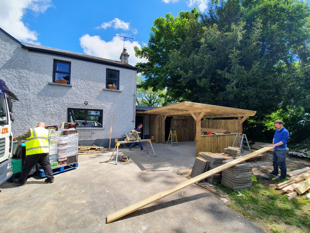 What a marvellous sight: my beloved local Dowling's is almost ready for reopening. It's been a difficult year for them, in many ways, so best of luck to Ciaran, Camila, Fionn and Joan. I'll be there Monday afternoon to raise a glass to John, who'd be very proud of the work 🍺