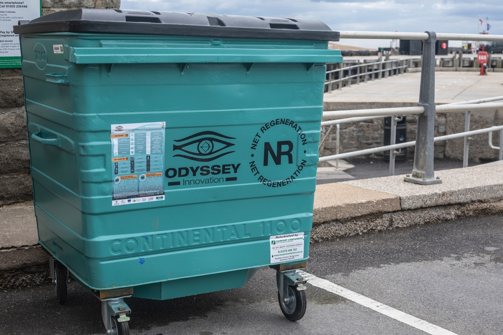 LitterFreeCoast&Sea (@litterfreecoast) on Twitter photo 👀 New fishing gear recycling bins at Weymouth, West Bay and Lyme Regis harbours in collaboration with <a href="/odysseyinnovate/">Odyssey Innovation Ltd</a> ♻ 🎣 🙌
#LitterFreeCoast #CircularEconomy 👀 New fishing gear recycling bins at Weymouth, West Bay and Lyme Regis harbours in collaboration with <a href="/odysseyinnovate/">Odyssey Innovation Ltd</a> ♻ 🎣 🙌
#LitterFreeCoast #CircularEconomy