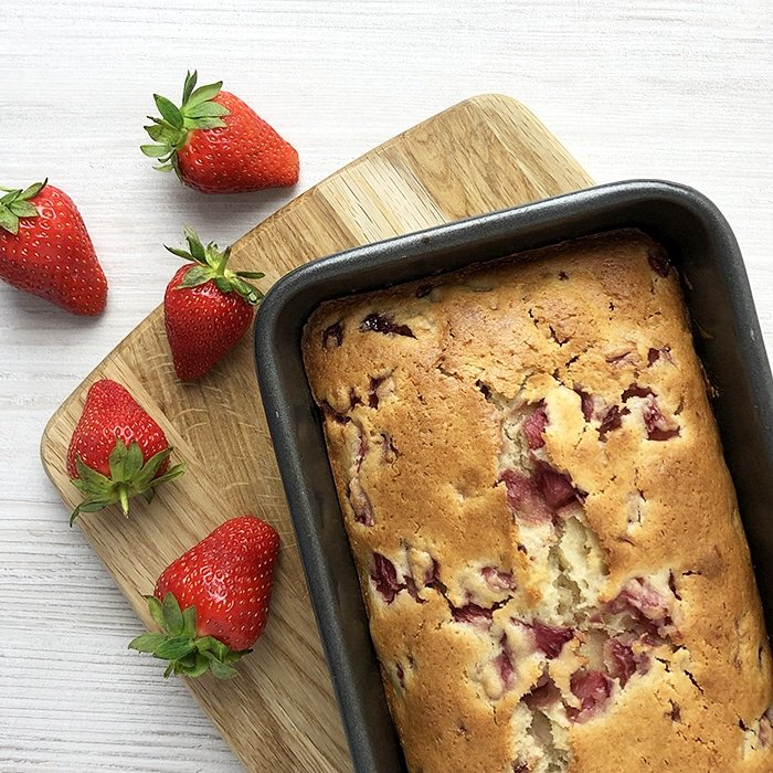 Fruit_4_London's tweet photo. Try this fresh strawberry bread with melt-in-your-mouth strawberries. This quick bread recipe comes together in just 10 minutes. A delicious sweet loaf, quick and easy to make. Perfect as a dessert, snack or even breakfast. https://t.co/92FC7Rfuij