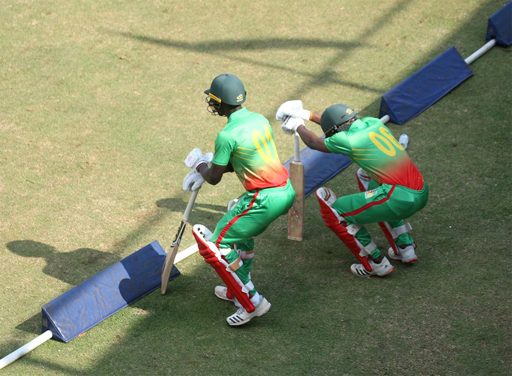 ZimCricketv's tweet photo. #4thOneDayer | Brian Chari (5*) and Tadiwanashe Marumani (3*) at the crease

🇿🇼 'A' now 17 without loss after 4 overs

Live streaming 👉 https://t.co/mshco1DSxd

#ZIMAvSAA | #VisitZimbabwe | #BowlOutCovid19 https://t.co/B5aJNLAkgo