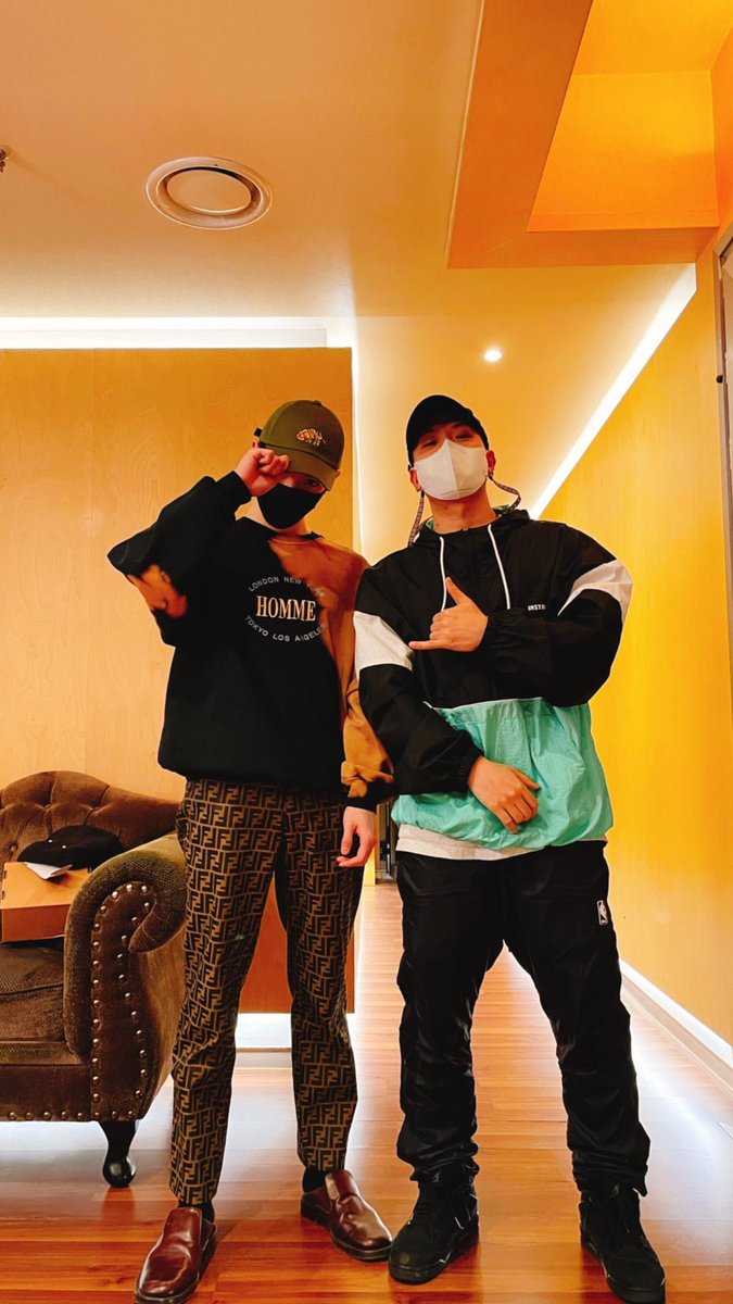nct_127's tweet photo. taeyong with gaeko 🤩🤩🤩 collab please https://t.co/nlNkMDzz2S