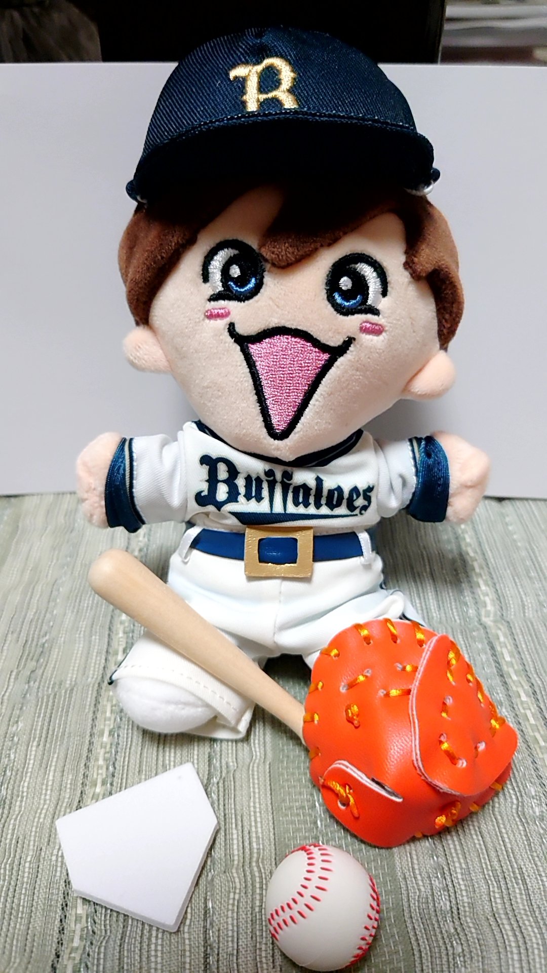 なにわ男子 ライブ参戦服に オリックスユニフォーム