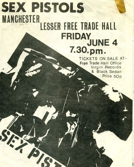 BonAguilarFM's tweet photo. #UnDíaComoHoy  hace 45 años #TheSexPistols se presentaron en el #LesserFreeTradeHall en  #Manchester
Ahí se encontraban #BernardSumner y #PeterHook.
Ahí decidieron formar una banda esa misma noche.
El resto, como ellos dicen, es historia.
#BonMorning @MAXIMA1067FM #FelizViernes https://t.co/Bfk2RpVH7n