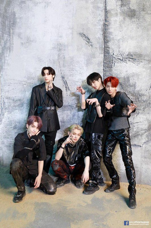 IDLEXTOGETHER's tweet photo. hi !!! i'll be posting vids, pics and edits of @G_I_DLE and @TXT_members !! pls rt to spread the word and follow me if u want to help me supporting (g)i-dle and txt !<3 https://t.co/cTCPIpcaWI