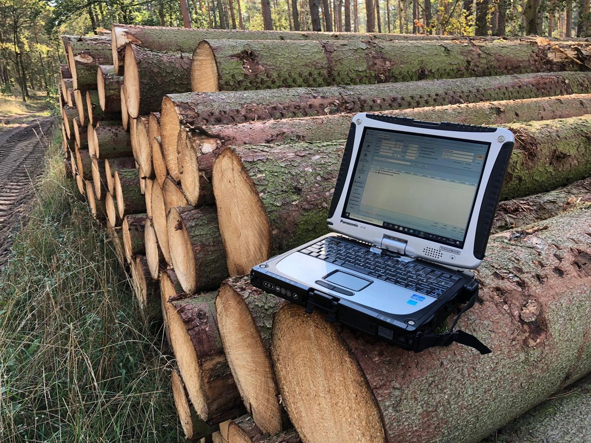 🌲🌳Der Streit ums Holz🌳🌲
Mit Holz als Rohstoff werden Riesengewinne eingefahren, aber die Waldbauern profitieren kein Stück davon. Laut des Forstwirtschaftsrates werden sie stattdessen regelrecht abgezockt von den wenigen Holzhandelskonzernen, die den Markt dominieren.