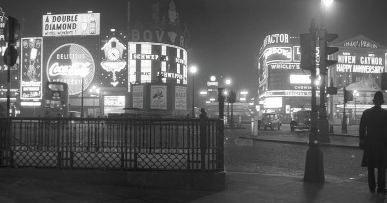 1970, 1959 and 2020 #picadillycircus