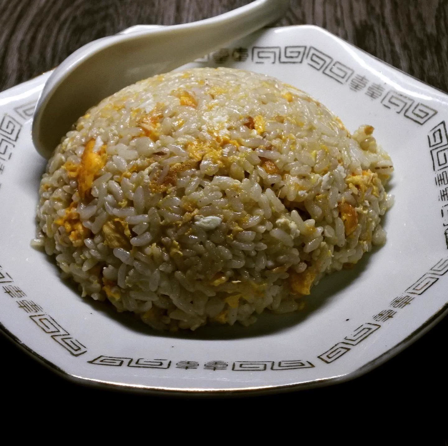 料理好き男子が持て余す調味料第一位のナンプラーが大活躍！カニ味のチャーハンレシピがこちら！