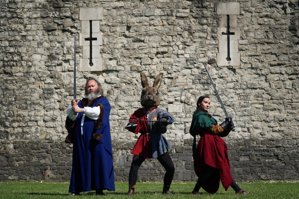 historyrioters's tweet photo. It's a giant rabbit of course!
But do our brave heroes manage to defeat this terrifying beast?
No spoilers from us - you'll just have to join us at our socially distanced half term show @TowerOfLondon over this weekend!
#KnightSchool #HalfTerm #SociallyDistancedEvents https://t.co/56WbkDI1bc