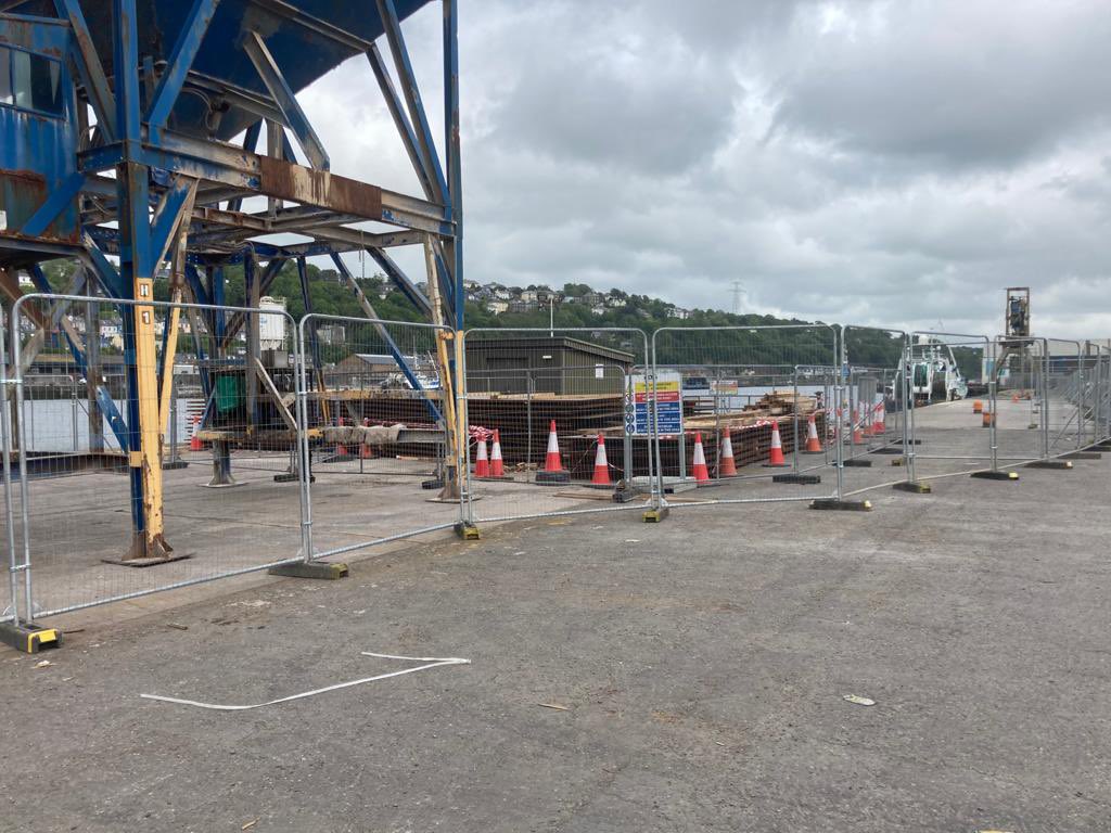 PortofCork's tweet photo. In the interest of public safety &amp; to be able to accommodate the Port’s commercial shipping traffic in a safe and efficient manner, the Port has fenced off sections of #Cork city quays around berthed commercial vessels, plant or Port equipment &amp; cargo stored on the quays. ⬇️ https://t.co/cvVjM7VMAh