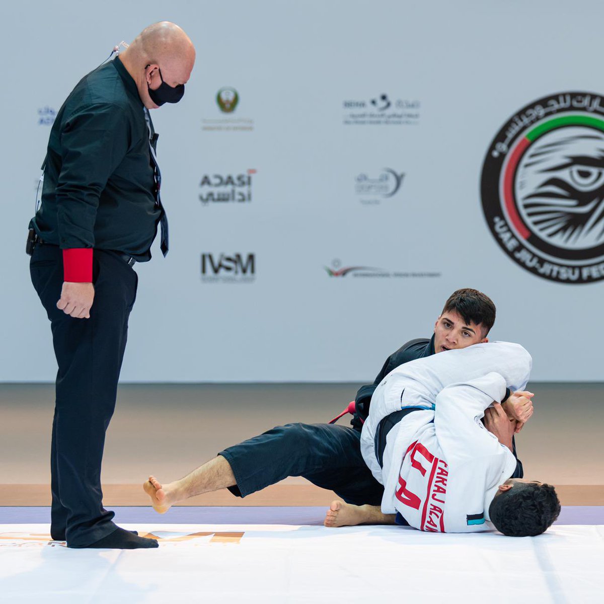 uaejjf's tweet photo. مهارات كثيرة يظهرها اللاعبون 💪
Exquisite talents shown by the players 💪
#الجوجيتسو #اتحاد_الإمارات_للجوجيتسو
#رابطة_أبوظبي_لمحترفي_الجوجيتسو #الدوري_المحلي
#ajp #ajptour #jiujitsu #nationalpro #ntlpro #dubai https://t.co/vD0MQngLE6