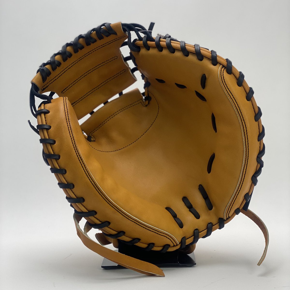 CUTovE5u2X5PO1l's tweet photo. catcher mitt Revolution

【CORE】×M.S.K

どうしたら正確なcatchingができるのか・・・

どうしたらpitcherに気持ち良く投げ込んでもらえるのか・・・

どうしたら素早い送球ができるのか・・・

常に自問自答し、進化を続ける

そして、プレーに革命を

【Revolution】

#CORE 
 #ますかスポーツ https://t.co/dO2wwL6nHL
