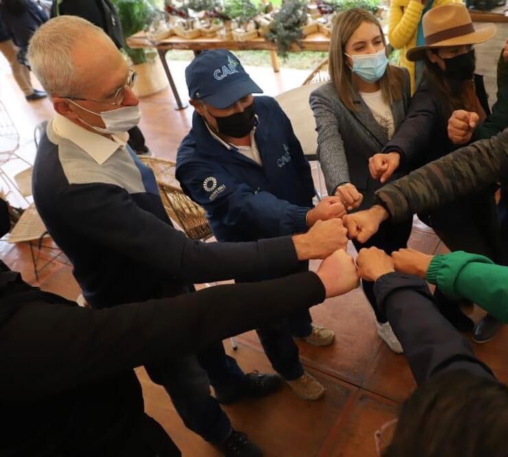 CAR_Cundi's tweet photo. ⛰ Participamos en el lanzamiento de #MiPáramoGuerrero, iniciativa que busca proteger este ecosistema de páramo ubicado en Cundinamarca a través de actividades con las comunidades de conservación, restauración y apoyo a la producción sostenible. https://t.co/Xrk6kNXslM