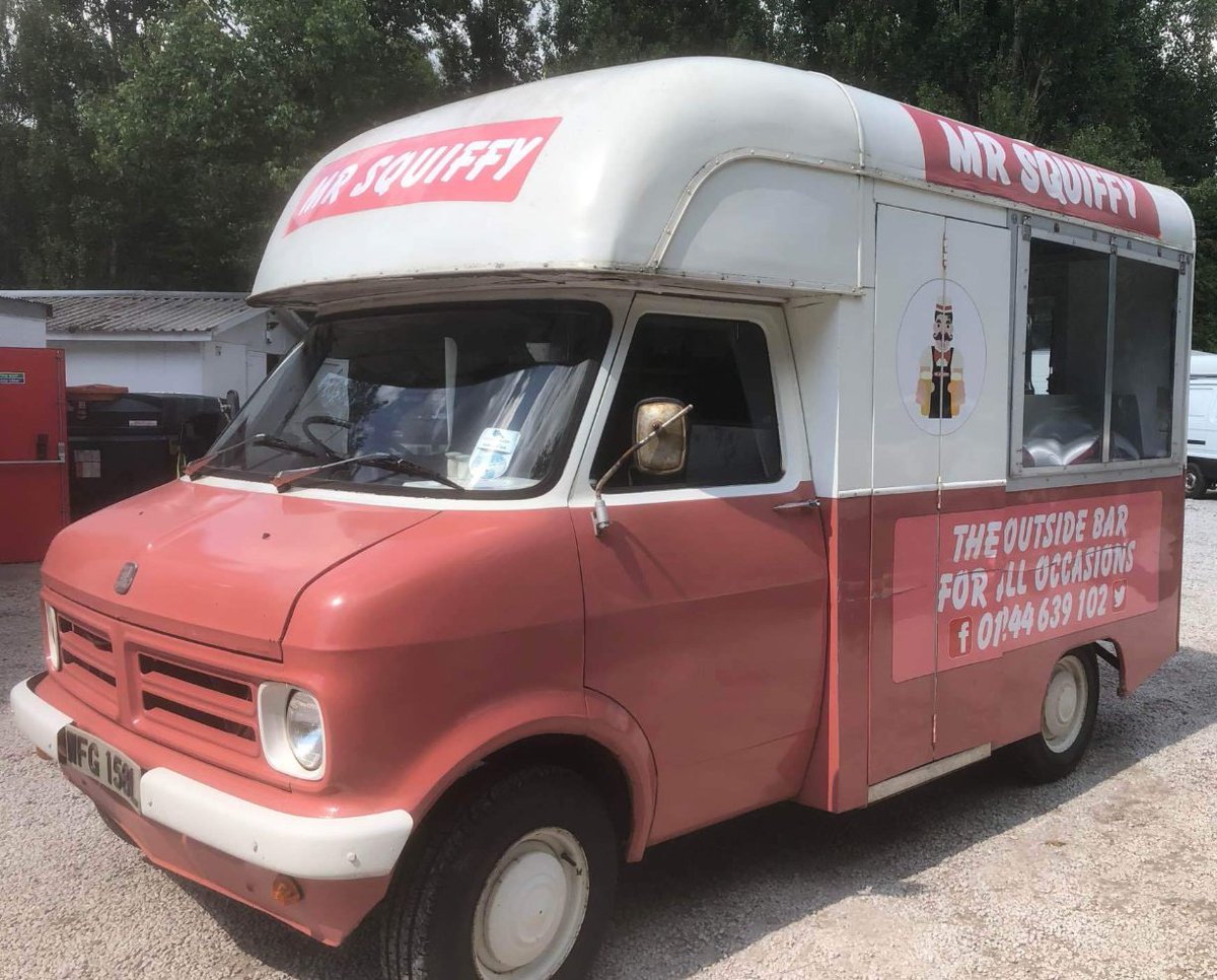 mr_squiffy's tweet photo. @celebpa @glawning @JohnnyVegasReal @GlampingField @BreaksFoldFarm @shredandbutta Thank you he is the only one converted to serve beer in the UK. Definitely keep us in mind 😊. His little face would be made up to visit lol. https://t.co/c48HInAdFN