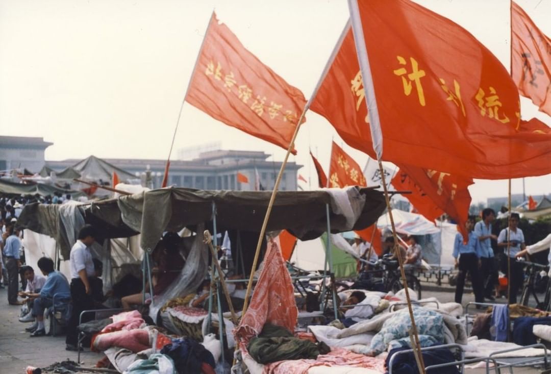MalachyMacleod's tweet photo. @CLeumg @SolomonYue @satya3back @ledzepfan400 @Nexus7900 @DongguanBoy @Kahinglkh @LiKwongKuen1 @G04061286 @Michael42734896 @FreeSpeechHK @SpikeVak @Hongkong3333333 @iamhker_s @TonGarrick @miavelly #TiananmenSquare #Freedom #HongKong #NeverForget #TiananmenSquareMassacre #6431truth @hk_watch @Stand_with_HK @FreedomHKG @hkdc_us @Fight4HongKong https://t.co/U0YgBRDz9X