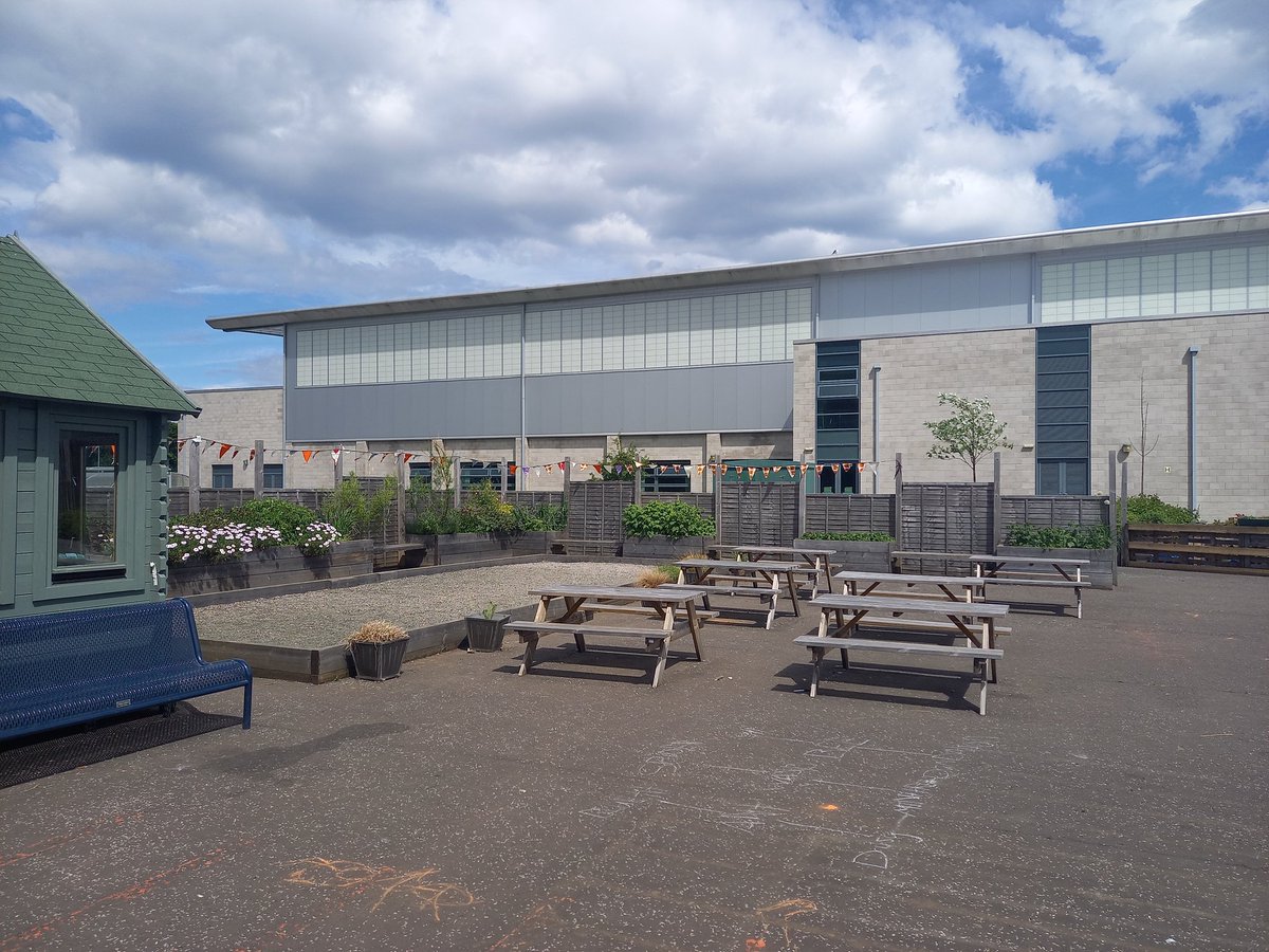 The party's over and we all had a fantastic last afternoon together. Good luck S6. We will miss you! #S6leavers21 <a href="/BroHighOfficial/">Broughton High</a> #brilliantbroughton