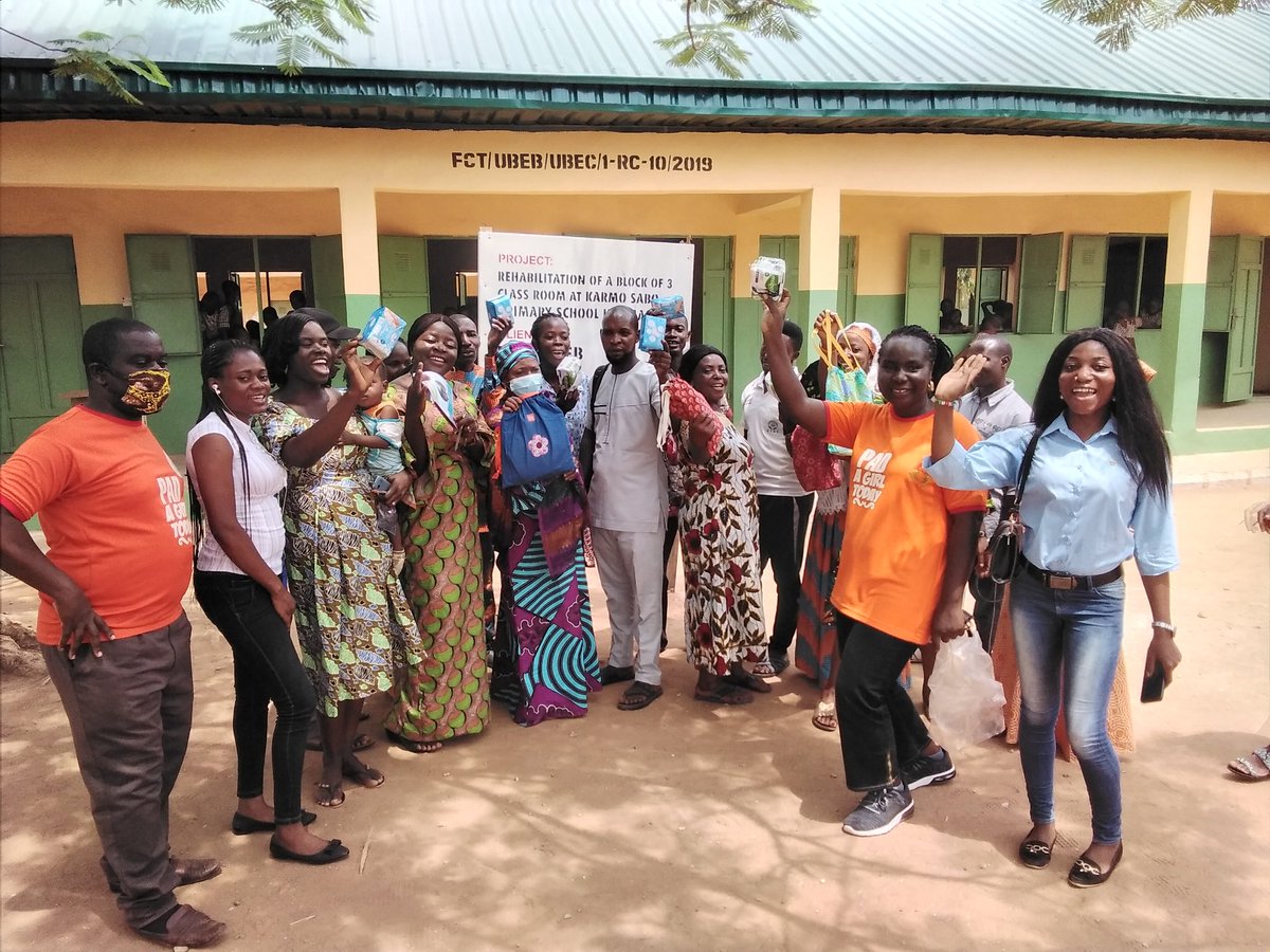 IjeomaAmanda's tweet photo. Volunteering and supporting the campaign by @padagirltoday_project to end period poverty and ensure that girls stay in school.
Period Talk and pad distribution at LEA primary school Karmo Sabo FCT Abuja, Nigeria.
Present @Cater4dNeedy
@PDICHng and @LoladeOgunnubi https://t.co/OxJW8xYhlR