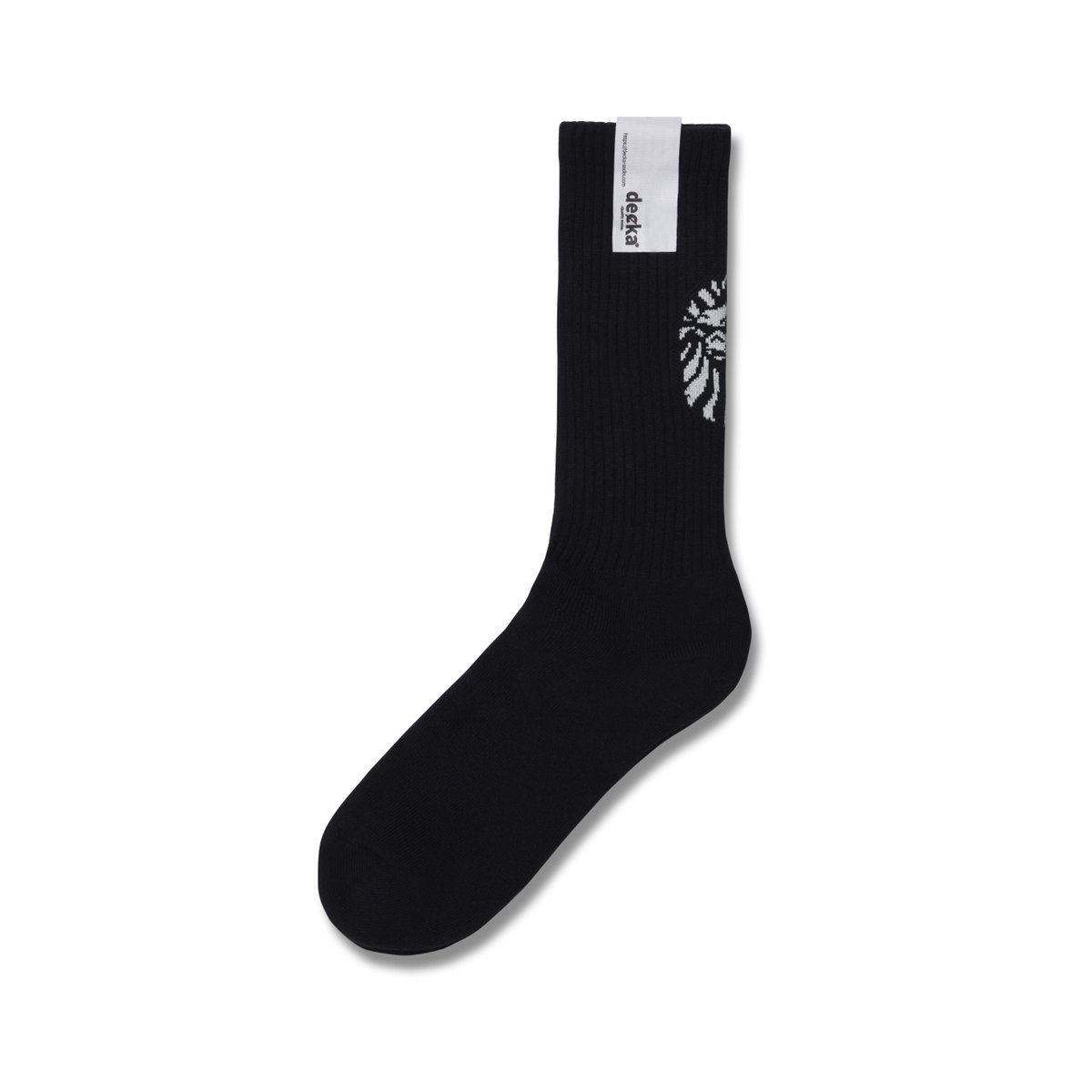 BAPEOFFICIAL's tweet photo. BAPE BLACK X DECKA CASED SKATER SOCKS will be available on SAT, 5 JUN.
#BAPEBLACK
#BAPE https://t.co/wSAZoQfyOP