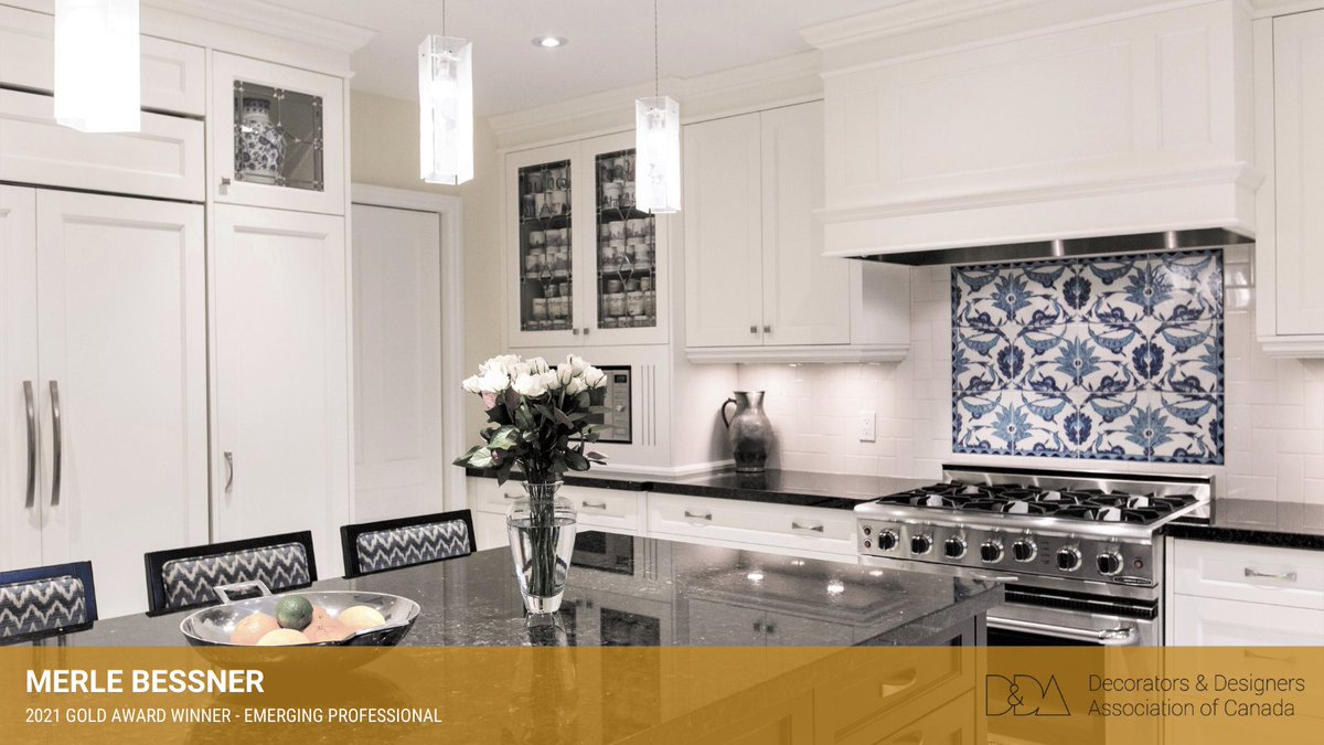 DDACanada's tweet photo. And it's GOLD for Merle Bessner of Merle Bessner Interiors in the "Emerging Professional" category of the #DDAawards2021! What an amazing kitchen! Thank you to DDA 2021 Awards Sponsor: @exploreTIDC #ddacanada #awardwinning #canadianinteriors #interiordesign #kitchendesigns https://t.co/vu3l24zSBr