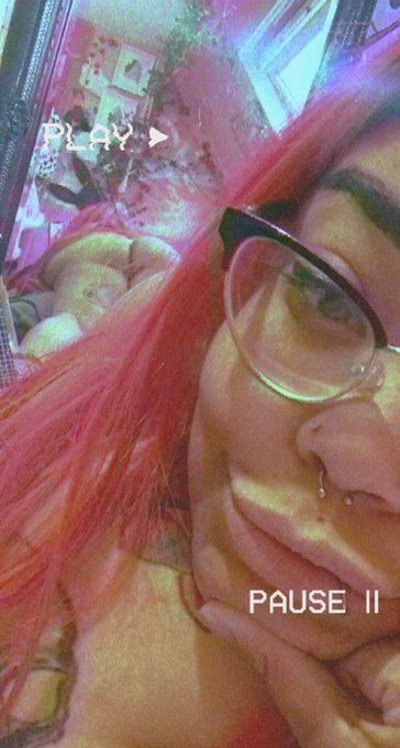 In other news I&rsquo;m cute 💖🌝 https://t.co/bXJqG1Q6Lf<a href="/tag/newprofilepic"class="tags"><span>#newprofilepic</span></a>