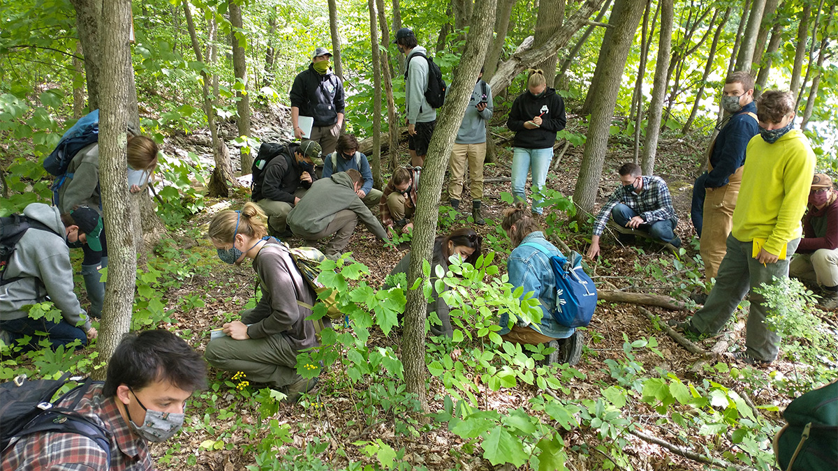 UVM_RSENR's tweet photo. Week One of Forestry summer courses off to a busy start as Instructors Jeffrey Hughes & Luben Dimov led students on field labs around Vermont. Photos: Luben Dimov #rsenr #UVMforestry https://t.co/k27YU5YtH6
