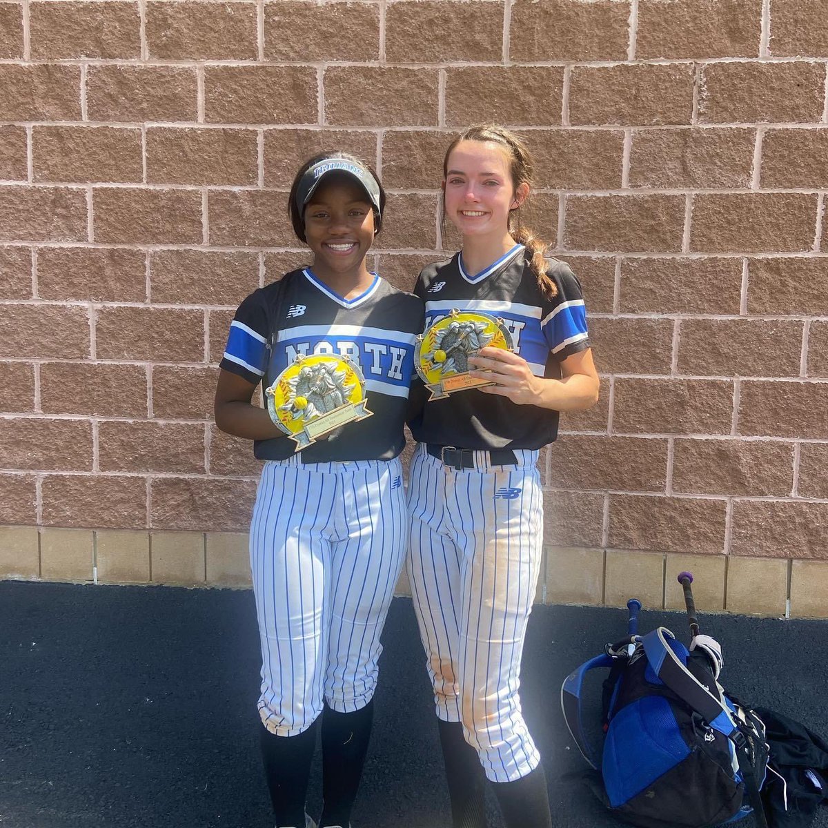 Congratulations to Tone’ Melton and Emma Corder for making the 17th District All-Tournament Team!