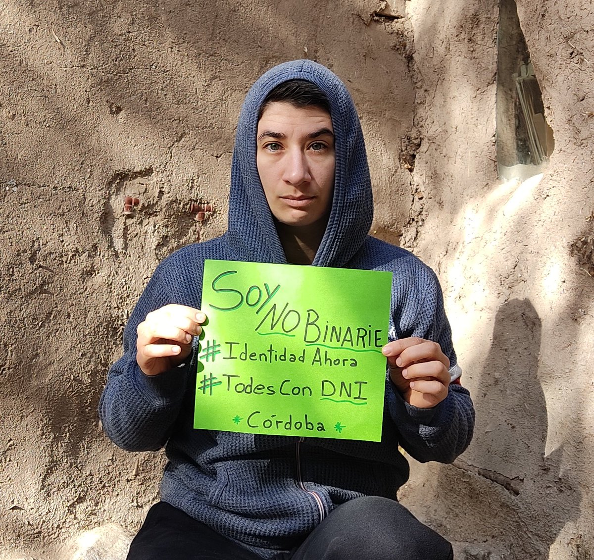 DebBarreiro's tweet photo. #identidadahora
#Orgullo 
#todescondni https://t.co/Xm9e75FSVS