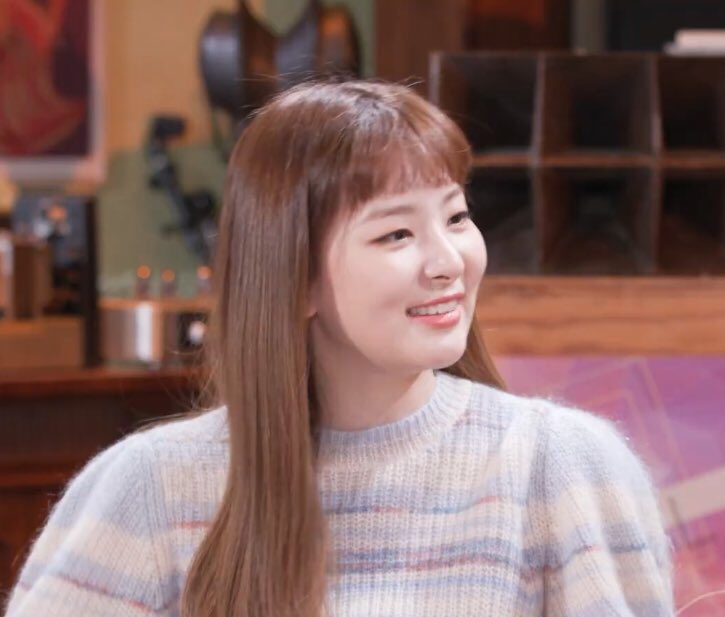 just seulgi being a bright energy of sunshine.