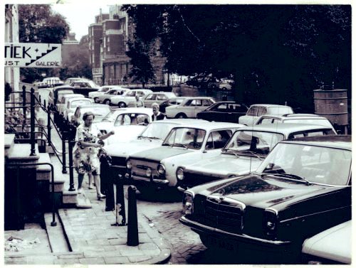 dirkjanjanssen's tweet photo. ¿Reconoces esta ciudad? 

Es Amsterdam después de que decidiera dejar que los autos se apoderaran de sus calles. 

Después de experimentar los resultados, tomaron otra decisión. 

Nuestras ciudades son lo que decidimos que sean. https://t.co/pbETm7Jw6H