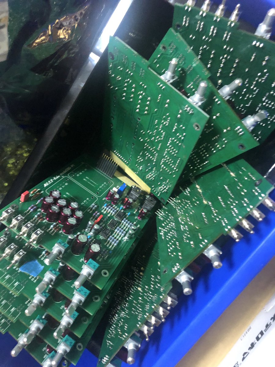 Mass Kobo マス工房 Api500シリーズのランチボックス用マイクアンプmodel390 税込187 000円 と乾電池駆動ファンタム電源model 431 税込85 800円 のプリント基板製作中 どちらも音質が変わらないトランスを搭載 ご注文お待ちしてます Mass Kobo マス工房 Api500シリーズのランチボックス用マイクアンプmodel390 税込187 000円 と乾電池駆動ファンタム電源model 431 税込85 800円 のプリント基板製作中 どちらも音質が変わらないトランスを搭載 ご注文お待ちしてます