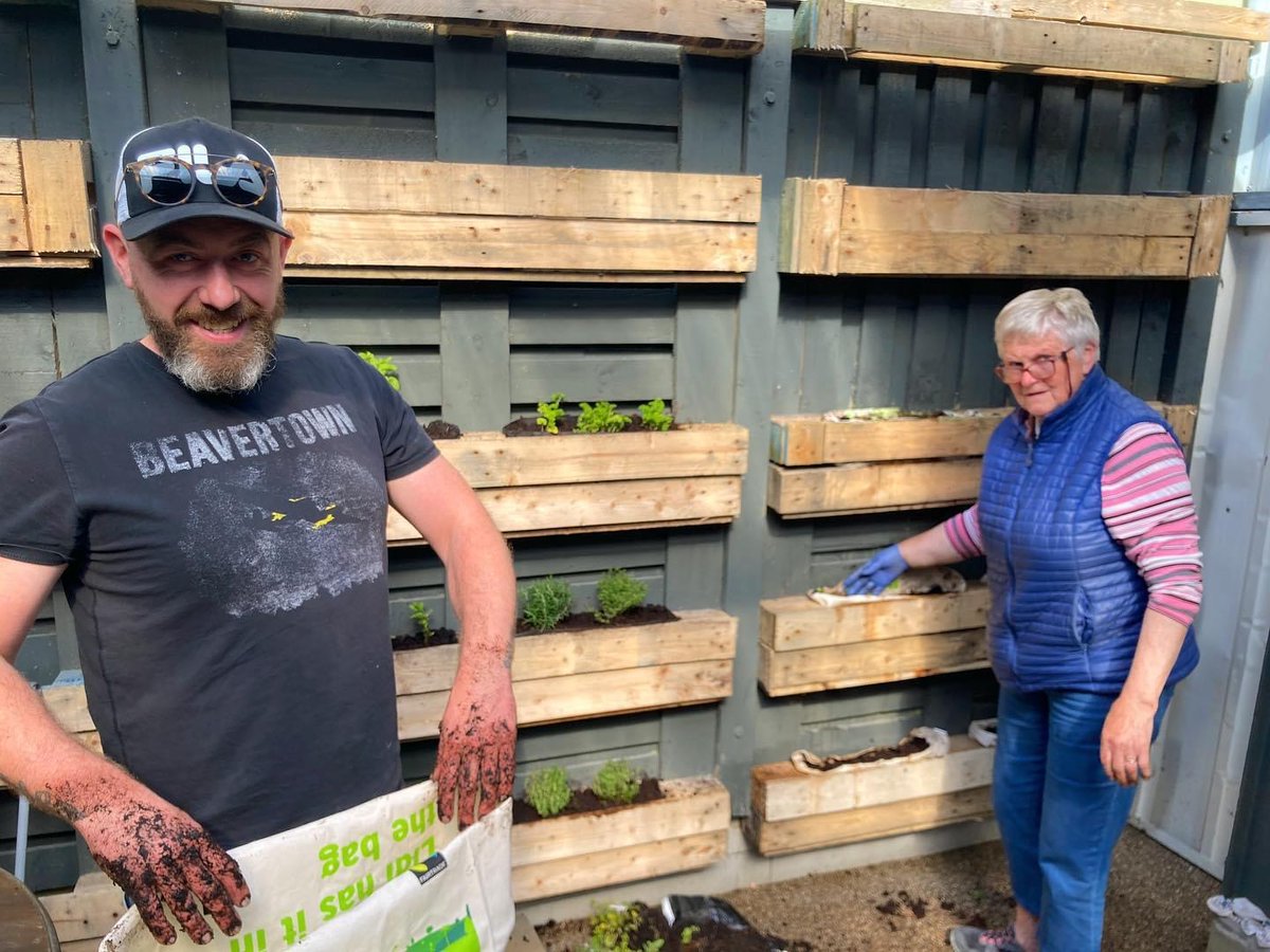 We are hard at work getting ready to welcome all our lovely customers back. We will be opening our outdoor seating area for drinks from Monday at 12pm no booking required. 
#weareback #reopening #simonsplace #drinks #outdoors