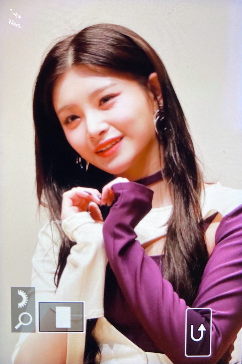 210604 아트홀봄 팬싸 프리뷰

#이런 #왕이런 #王怡人 #YIREN
#EVERGLOW #에버글로우