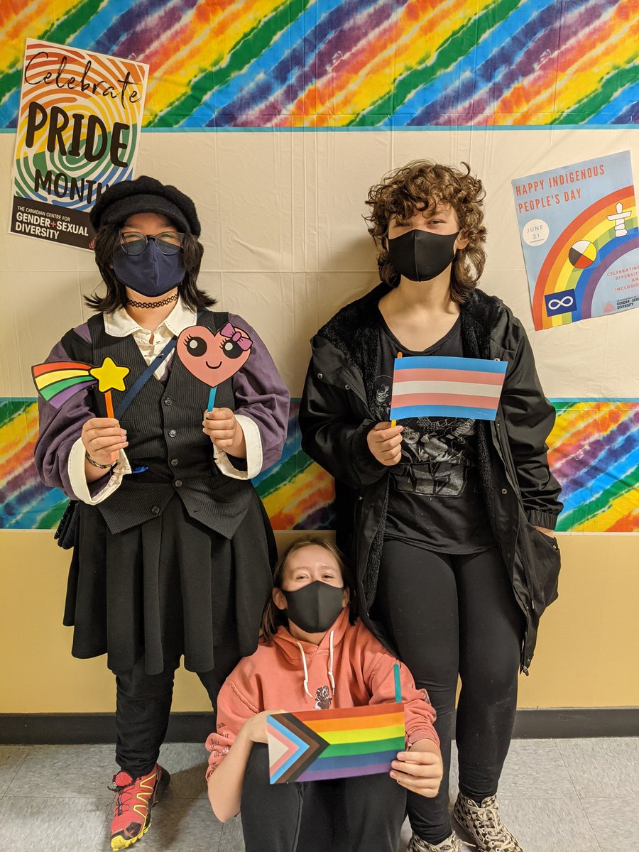 MrsMelissaHackett (@missmelissakin1) on Twitter photo LMS is celebrating #PrideMonth!! Thanks to these awesome students for helping us set up a photobooth for our students to show their support! 🏳️🌈 #PrideAndKindness21 #loveislove #LGBTQ <a href="/FowlerAmanda/">Amanda Fowler (She/Her) ✨</a> <a href="/LakeMelvilleLab/">Lake Melville School</a> LMS is celebrating #PrideMonth!! Thanks to these awesome students for helping us set up a photobooth for our students to show their support! 🏳️🌈 #PrideAndKindness21 #loveislove #LGBTQ <a href="/FowlerAmanda/">Amanda Fowler (She/Her) ✨</a> <a href="/LakeMelvilleLab/">Lake Melville School</a>