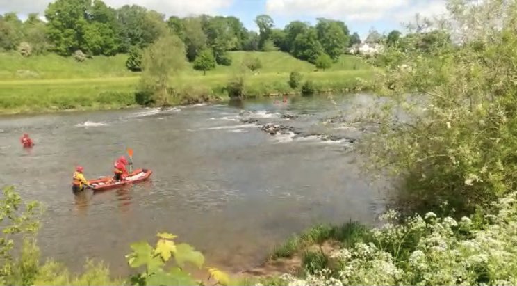 FireCarlisle's tweet photo. This morning crews from @FireCarlisle &amp; @CarlisleEast were water rescue training on the river Eden in the city. On a sunny half-term day there were lots of families nearby and we passed on water safety advice. An excellent morning and great practical demonstrations. #BeWaterAware https://t.co/2s5gxfxSsD