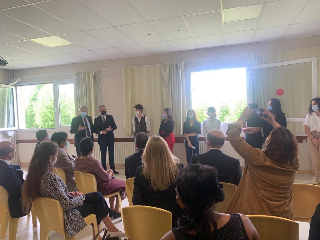 Groupe des Ambassadeurs Francophones de France (@gaffrance) on Twitter photo Fabuleuse rencontre du <a href="/GAFFrance/">Groupe des Ambassadeurs Francophones de France</a> avec les Ă©lĂšves du LycĂ©e de l'Europe de Villers-CottĂ©rĂȘts. Ămouvant engagement pour la Francophonie. Lecture de fables et d'oeuvres originaux fort intĂ©ressants. Fabuleuse rencontre du <a href="/GAFFrance/">Groupe des Ambassadeurs Francophones de France</a> avec les Ă©lĂšves du LycĂ©e de l'Europe de Villers-CottĂ©rĂȘts. Ămouvant engagement pour la Francophonie. Lecture de fables et d'oeuvres originaux fort intĂ©ressants.