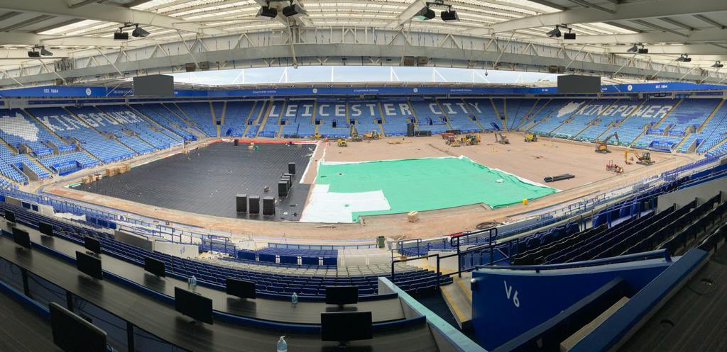 HSportsturf's tweet image. Progress shots taken from @LCFC and @LUFC yesterday as we approach the end of Week 2 on both sites. #Permavoid systems being installed on completion of old pitch digouts #sportsturf #hybridpitch #stadiumpitch #GrassMax #Permavoid #FAVVS #ForcedAir #pitchdrainage #LCFC #LUFC