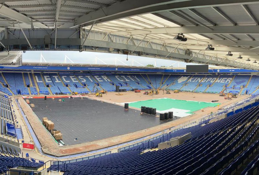 HSportsturf's tweet image. Progress shots taken from @LCFC and @LUFC yesterday as we approach the end of Week 2 on both sites. #Permavoid systems being installed on completion of old pitch digouts #sportsturf #hybridpitch #stadiumpitch #GrassMax #Permavoid #FAVVS #ForcedAir #pitchdrainage #LCFC #LUFC