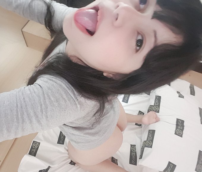 New video on XVIDEOS! https://t.co/WDjN9a9yHX  Hope you like it. ❤️ https://t.co/L3il0rsukG
