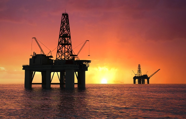 Sustainalytics's tweet photo. Court of The Hague ordered Royal Dutch Shell to reduce CO2 #emissions to a net 45% by the end of 2030 compared to 2019 through the Group Policy of the Shell Group. Read about potential global consequences for other companies in @Sustainalytics #ESG Blog. https://t.co/Ck5FgXkRq8 https://t.co/OQwWgUkF9V