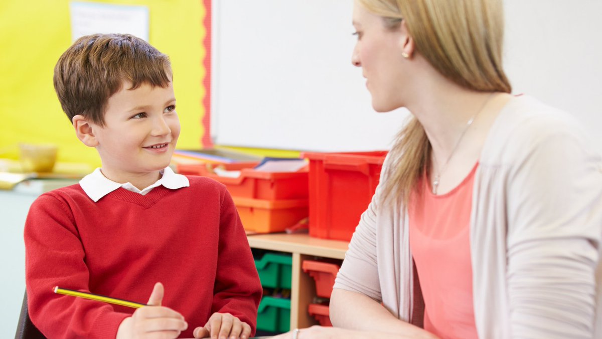 HamiltonSchools's tweet image. Do you love spending time with kids? Do you have a passion for helping young learners build a foundation for future success? Consider our Associate Preschool teacher opening @ Hawkeye Preschool. For a job description &amp;amp; to apply, click applitrack.com/hamiltonschool…. ?s Call 269-751-5372