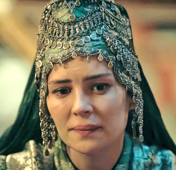 Hatunu olan bir obaya geldiğimi bilirdim. O yüzden her şeyin gönlümce olmasını beklemedim. 🥀

#KuruluşOsman #KuruluşEkibi <a href="/YilCagAtiksoy/">Yildiz Cagri Atiksoy 🇹🇷</a>