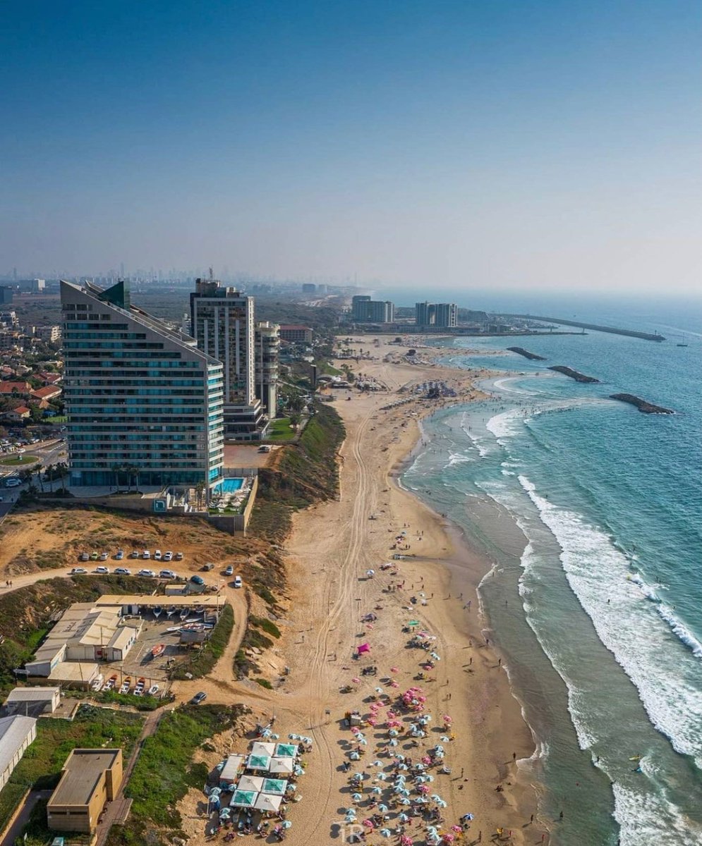 Weekend's here! may it be safe and peaceful for all of us.

#ShabbatShalom from Israel ❤️🇮🇱

📷/Itay Roitman