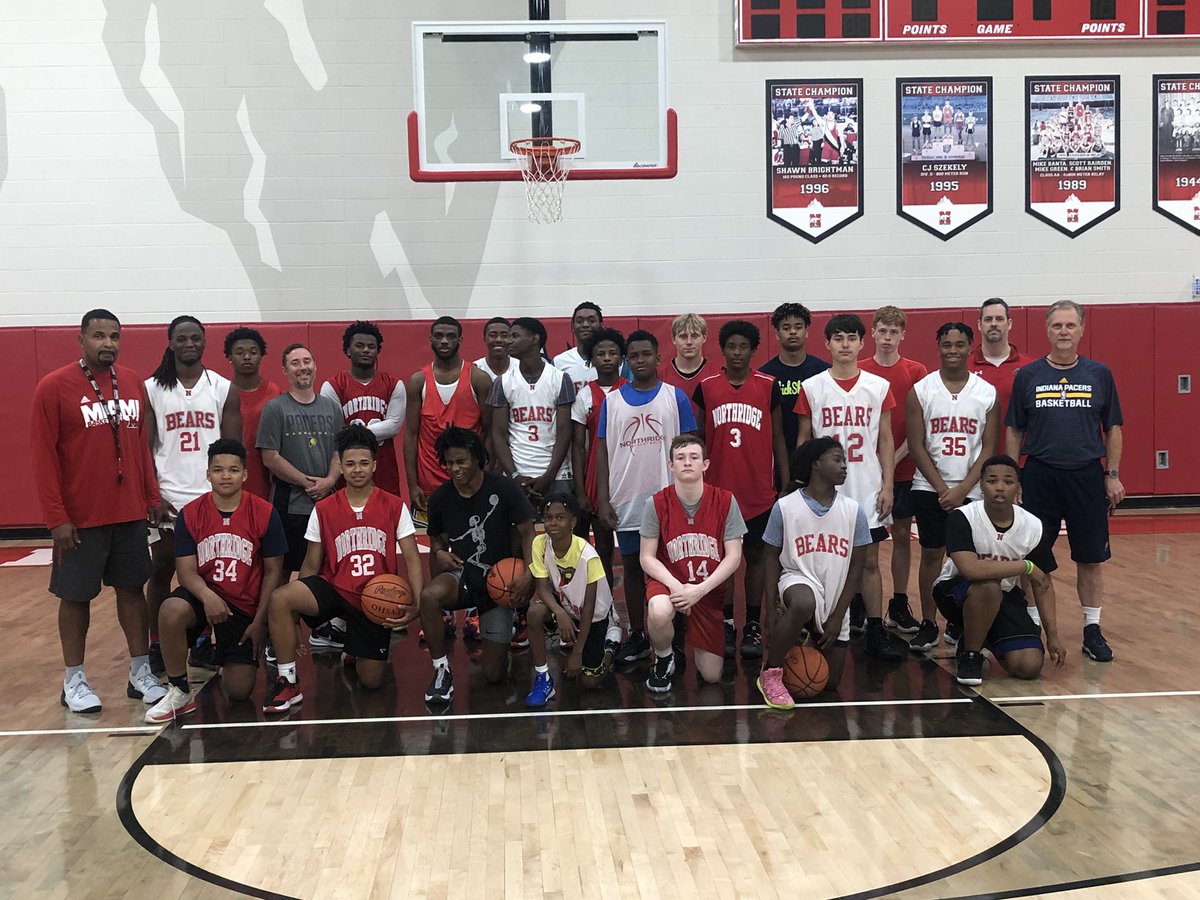 lisathbasketbal's tweet photo. Special thanks to Indiana Pacers shooting coach Thom Townsley and Drew Jackson for your instruction at our 5th Annual Rise Up basketball camp this week. We appreciate you! https://t.co/nzmL8Jd1FB