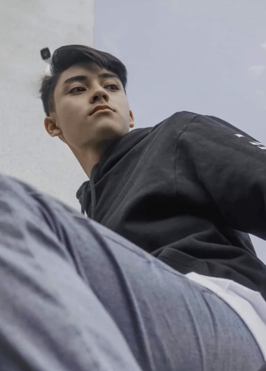 110899_'s tweet photo. crush ko to sino ka ano pangalan mo

#ALAMAT @Official_ALAMAT https://t.co/yiXQu1Z7Jb