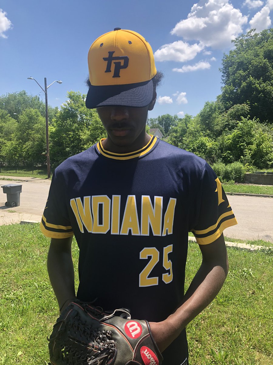 cdlowe1975's tweet photo. .@DarrenLowe25 getting ready to take the mound for @prospects2023. Excited to see him take his next steps. @Prospects_IN @Baseline_Sports https://t.co/WTdmDIZlAY