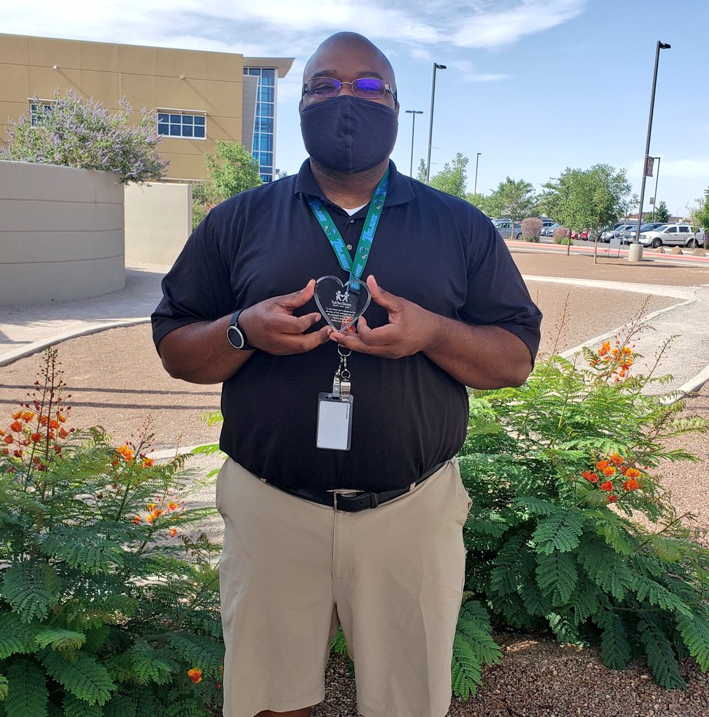 De_White_LaNube's tweet photo. Good luck to 
@JColleng_PHES and Mr. Mateen who will be leaving El Paso to begin new journeys! We appreciate the mark you left on our school culture and the positivity you radiated to students! #HeroSTRONG #TeamSISD https://t.co/dax0aMEHxj
