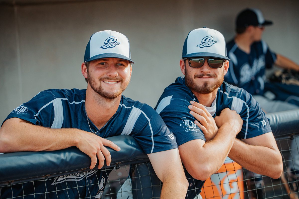 Cheesin’ for GAME DAY 🧀🧀 #bombsqaud